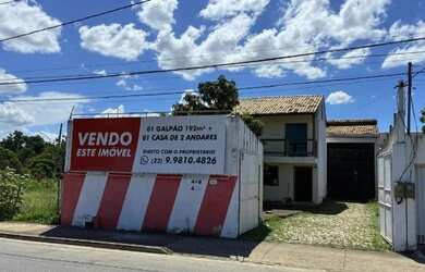 Imagem: A casa possui 3 Dormitórios, 4 Banheiros, 5 Vagas na garagem