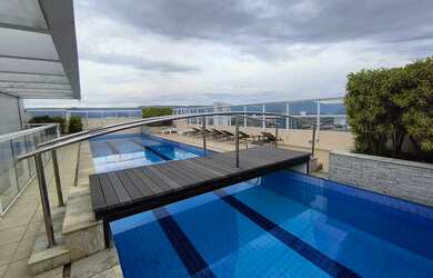 Imagem: O apartamento possui 3 Dormitórios, 3 Banheiros, 2 Vagas na