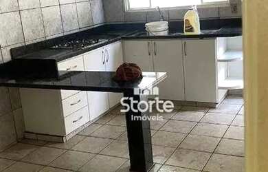 Imagem 2: Casa com 3 dormitórios à venda, 200 m² por R$ 890.000,00 - Santa Mônica...