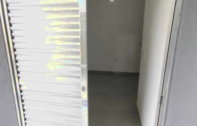 Imagem: A casa possui 1 Dormitório, 1 Banheiro e 40m² de Área e está