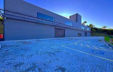 Imagem 3: Sala comercial no Bairro do Salto, com 300m² - Zrooimoveis