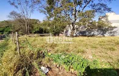 Imagem 2: Área com 2.175m² disponível para venda no bairro Cidade Jardim em Uberlândia-MG
