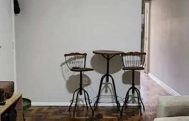 Imagem: O apartamento possui 1 Dormitório, 1 Banheiro, 56m² de Área