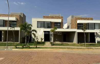 Imagem: A casa em condomínio possui 3 Dormitórios, 5 Banheiros, 4