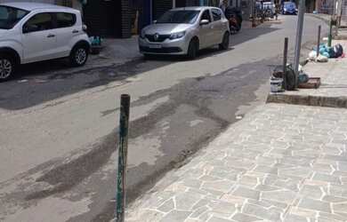 Imagem 2: Casa ampla. Varanda, 1 Vaga na garageme3 Dormitórios