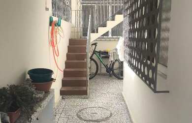 Imagem: A casa possui 1 Dormitório e 1 Banheiro e está localizado