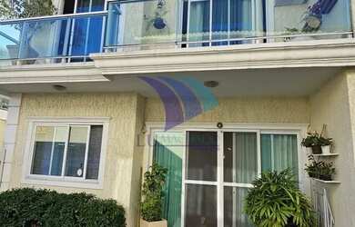 Imagem: A casa possui 4 Dormitórios, 4 Banheiros, 1 Vaga na garagem