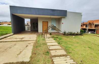 Imagem: A casa em condomínio possui 3 Dormitórios, 3 Banheiros, 5