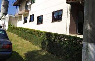 Imagem: A casa em condomínio possui 3 Dormitórios, 2 Banheiros, 5