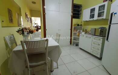 Imagem: A kitnet possui 1 Dormitório, 1 Banheiro, 32m² de Área e