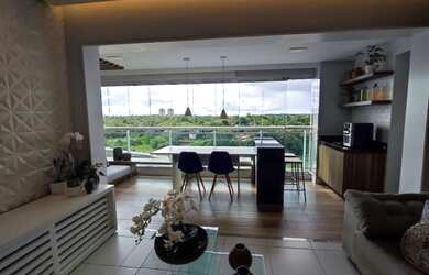 Imagem: O apartamento possui 4 Dormitórios, 4 Banheiros, 2 Vagas na