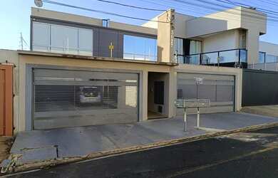 Imagem: O apartamento possui 2 Dormitórios, 1 Banheiro e 10m² de Área