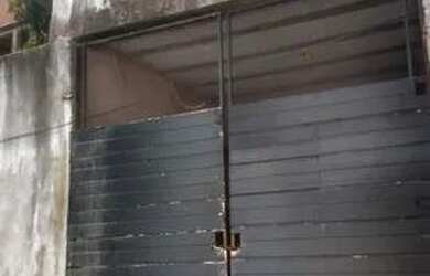 Imagem 3: Área com caragem. 1 Vaga na garagem