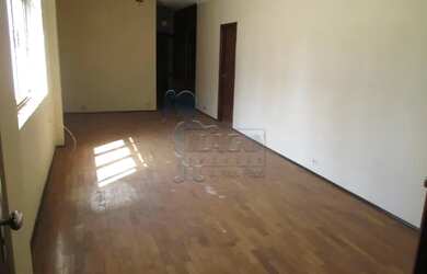 Imagem: O apartamento possui 3 Dormitórios, 1 Banheiro e 83m² de Área