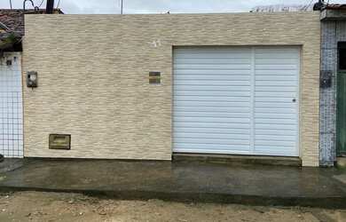 Imagem: A casa possui 2 Dormitórios e está localizado em Tabuleiro