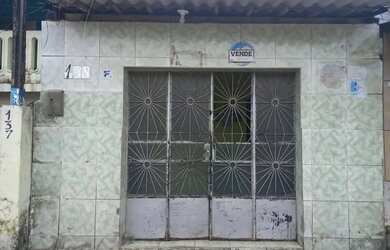 Imagem: A casa possui 2 Dormitórios, 1 Banheiro e está localizado