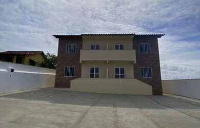 Imagem: A casa possui 1 Dormitório, 1 Banheiro, 1 Vaga na garagem e