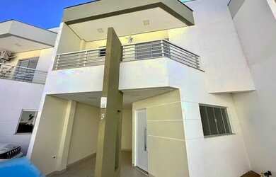 Imagem: A casa em condomínio possui 3 Dormitórios, 2 Banheiros, 2