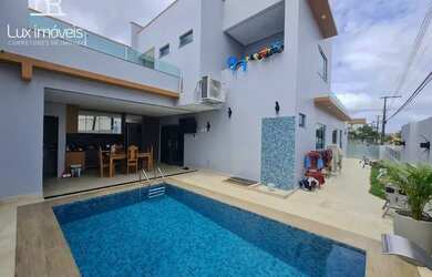 Imagem: A casa em condomínio possui 4 Dormitórios, 5 Banheiros, 4