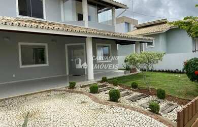 Imagem: A casa em condomínio possui 4 Dormitórios, 5 Banheiros, 2