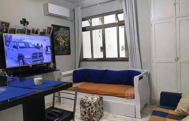 Imagem: O apartamento possui 1 Dormitório, 1 Banheiro, 1 Vaga na garagem