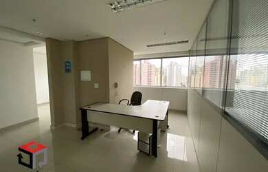 Imagem: O depósito possui 1 Vaga na garagem, 49m² de Área e está