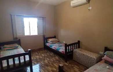 Imagem 3: Casa para venda possui 80 metros quadrados com 2 quartos em Baln. Jd....