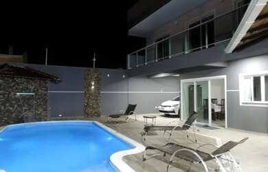 Imagem: A casa possui 5 Dormitórios, 4 Vagas na garagem, Imóvel novo