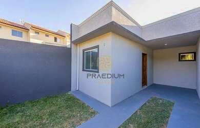 Imagem: A casa possui 2 Dormitórios, 1 Banheiro, 1 Vaga na garagem