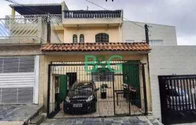 Imagem: A casa possui 2 Dormitórios, 2 Banheiros e 100m² de Área