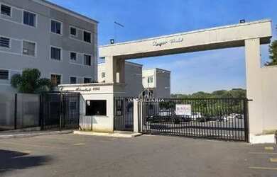 Imagem: O apartamento possui 2 Dormitórios, 1 Banheiro, 2 Vagas na