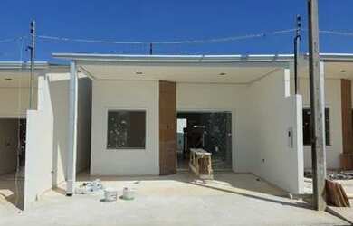 Imagem: A casa em condomínio possui 2 Dormitórios, 1 Banheiro, 2 Vagas