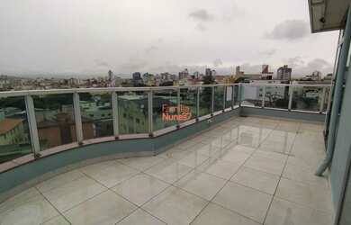 Imagem: O apartamento na cobertura possui 4 Dormitórios, 3 Banheiros