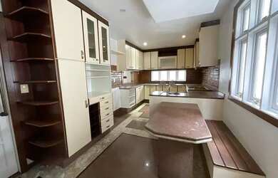 Imagem 15: Casa de Alto Padrão no Condomínio Santa Helena, Barra da Tijuca para...