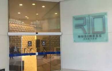 Imagem: O depósito possui 32m² de Área e está localizado em Camorim