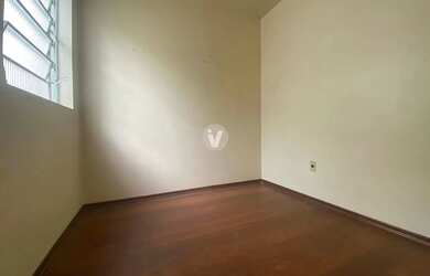 Imagem 10: Apartamento de dois dormitórios com vaga de garagem, na região central