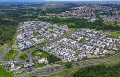 Imagem: O terreno possui 440m² de Área e está localizado em Ribeirão