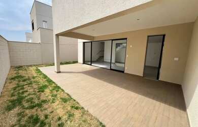 Imagem 7: Sobrado à venda no bairro Jardins Marselha - Aparecida de Goiânia/GO