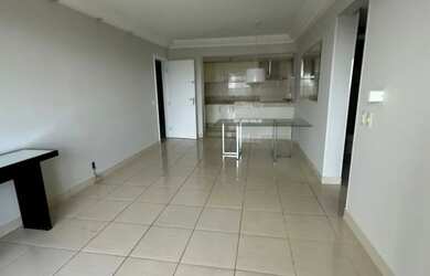 Imagem: O apartamento possui 3 Dormitórios, 2 Banheiros, 2 Vagas na