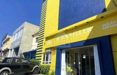 Imagem: O depósito possui 4 Vagas na garagem, 250m² de Área e está