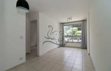 Imagem: O apartamento possui 1 Dormitório, 1 Banheiro, 1 Vaga na garagem