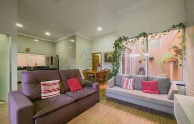 Imagem: A casa em condomínio possui 3 Dormitórios, 3 Banheiros, 4