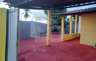 Imagem: A casa em condomínio possui 2 Dormitórios, 2 Banheiros, 2