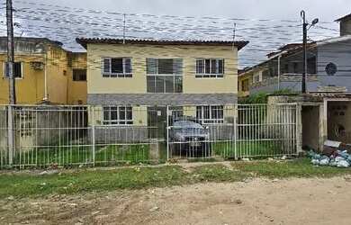 Imagem: O apartamento possui 3 Dormitórios, 1 Banheiro, 1 Vaga na garagem