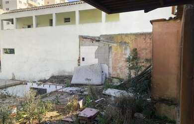 Imagem: O terreno possui 225m² de Área e está localizado em Centro