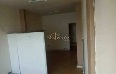 Imagem: O depósito possui 31m² de Área e está localizado em Centro