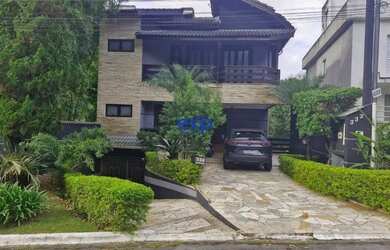 Imagem: A casa em condomínio à venda possui 3 Dormitórios, 4 Banheiros