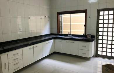 Imagem 15: Alugo casa jardim europa. 2 Vagas na garageme3 Dormitórios