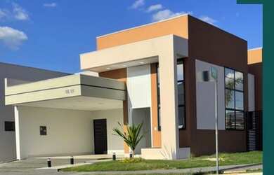 Imagem: A casa em condomínio possui 4 Dormitórios, 5 Banheiros, 175m²