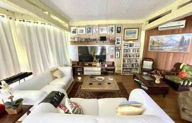 Imagem 4: Charmosa casa assinada por Zanina Caldas com encantadora vista panorâmica!